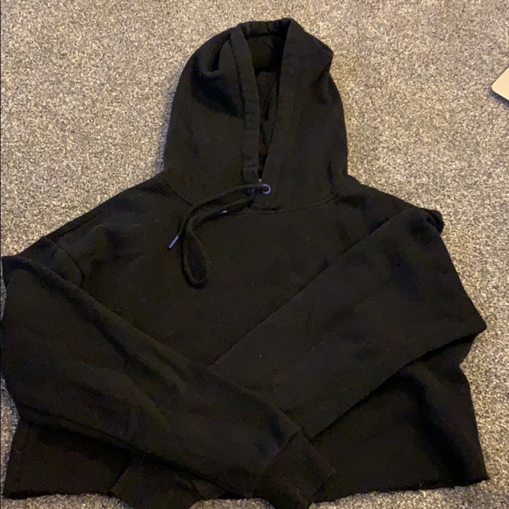 Cropped hoodie